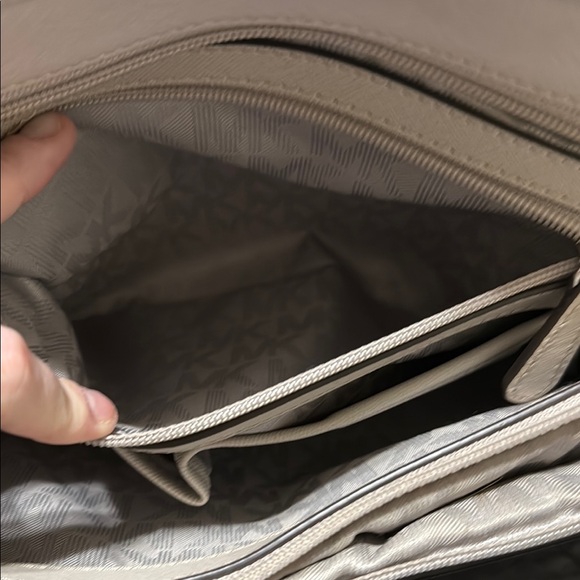 Michael Kors Grey Leather Tote Bag Over Shoulder bag Chain Strap - Picture 10 of 12